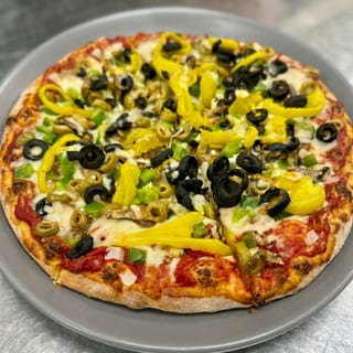 16" Vegetarian Pizza