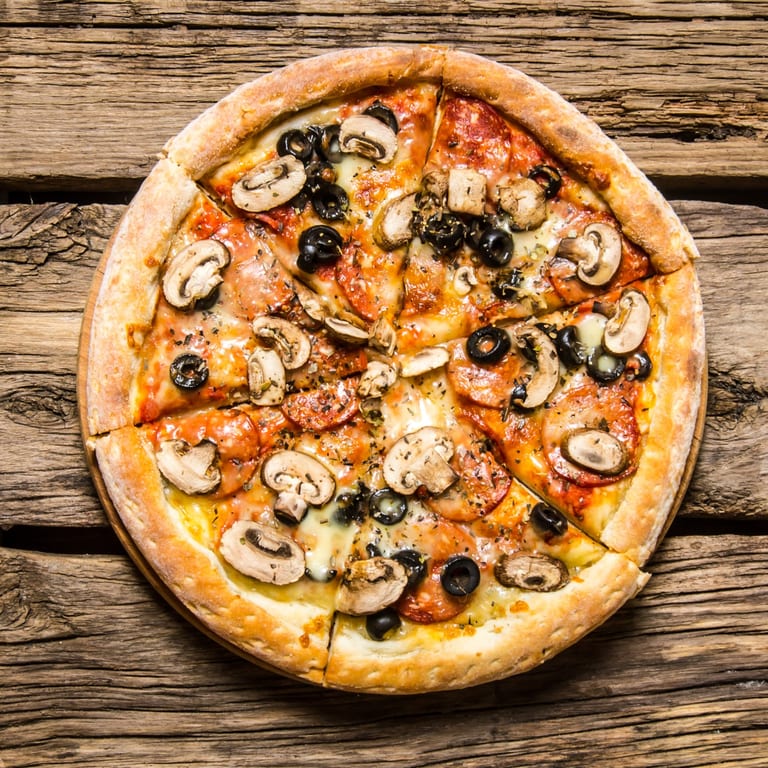 Order Your Way: Dine In, Takeout, or Delivery