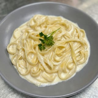 Fettuccine w/Alfredo